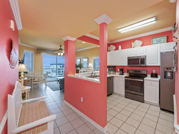 Fort Walton Beach Vacation Rental – Gulf Front Condo with Balcony Views & Modern Comforts